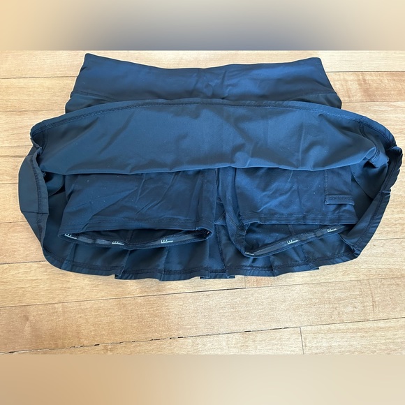 Lululemon Skort - Picture 3 of 3